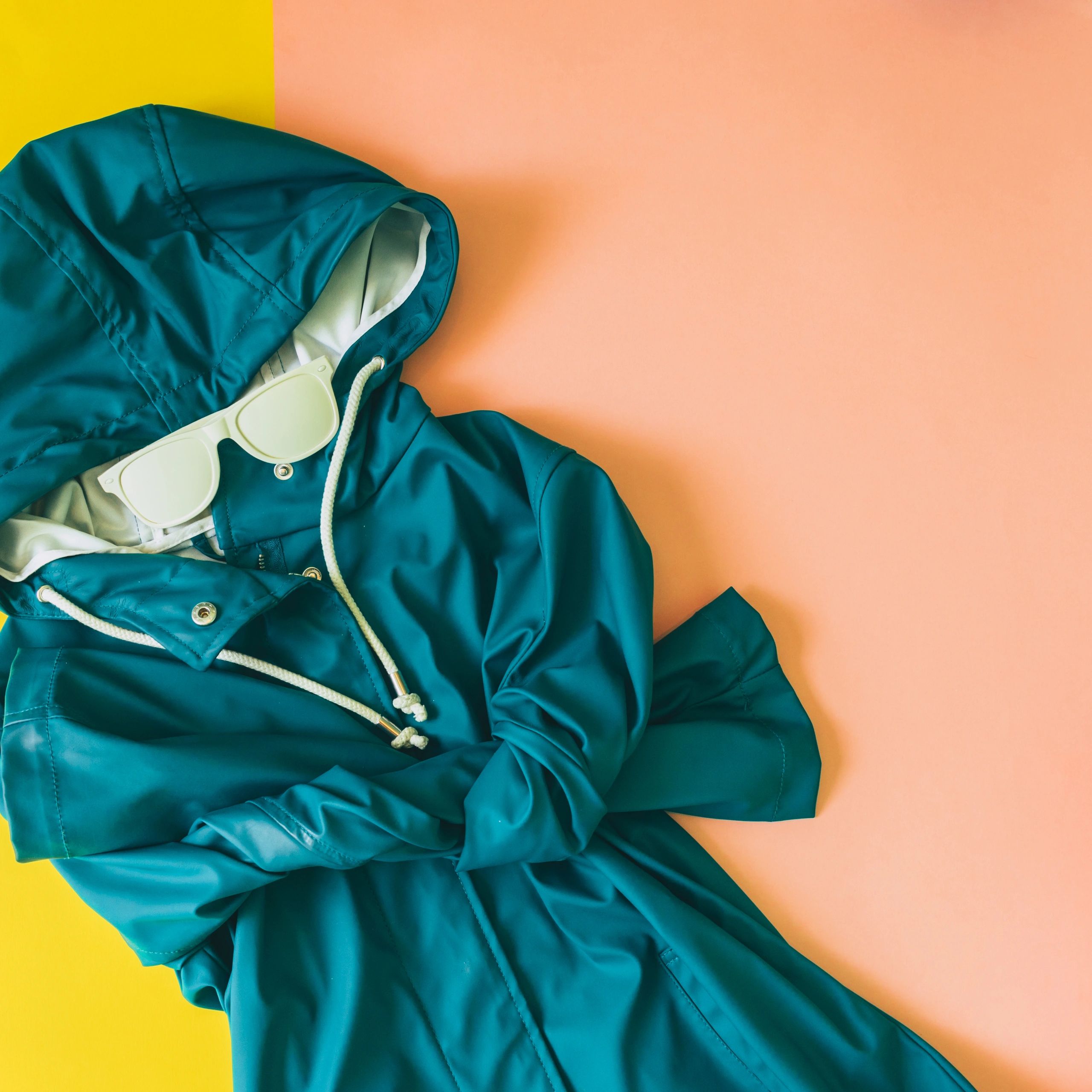 Fashion apparel image supporting privacy policy content